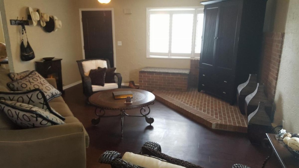 Room image 2
